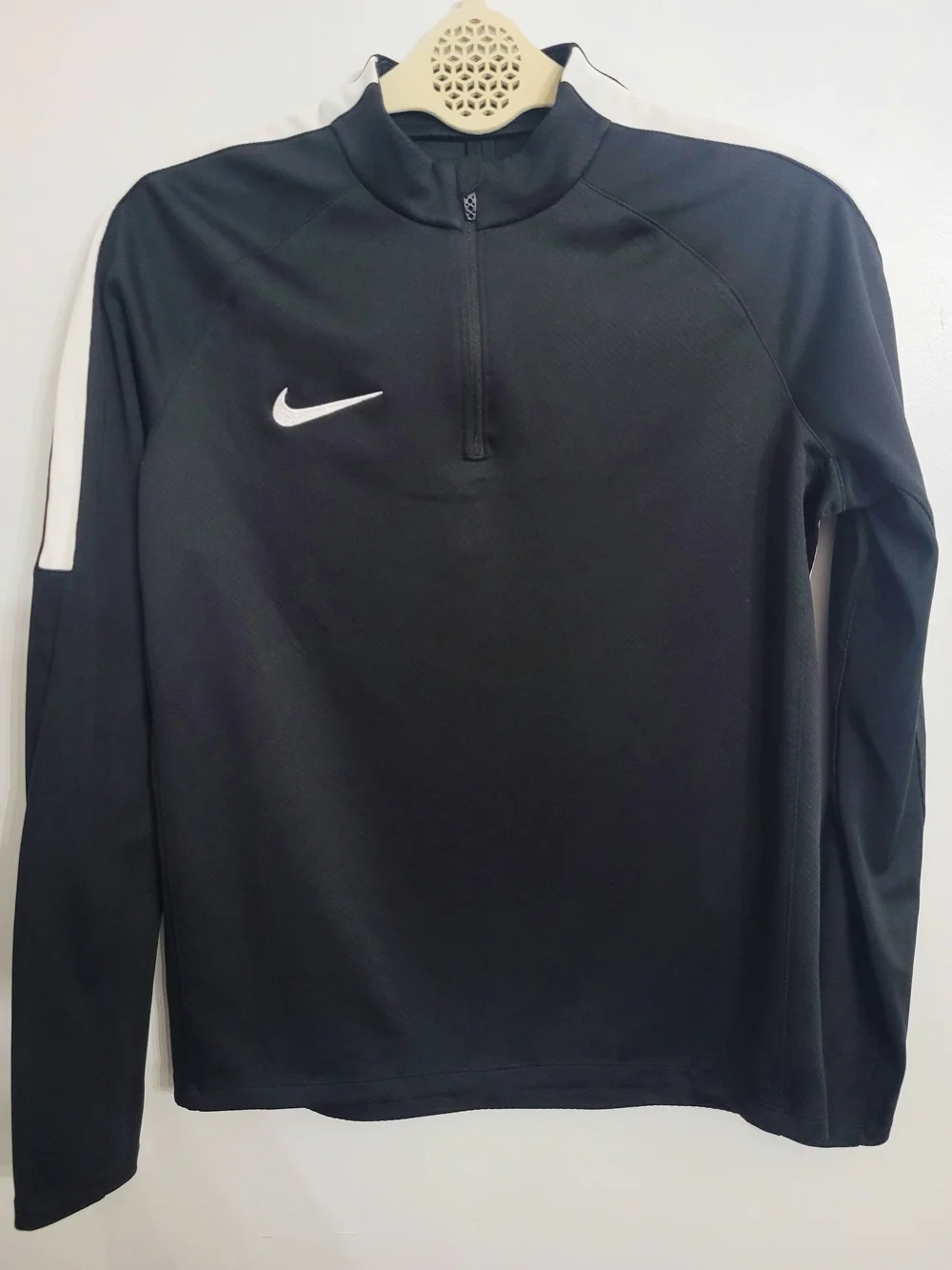 Nike Boy’s Black Long-Sleeve Quarter-Zip Performance Training Jacket- Size XL